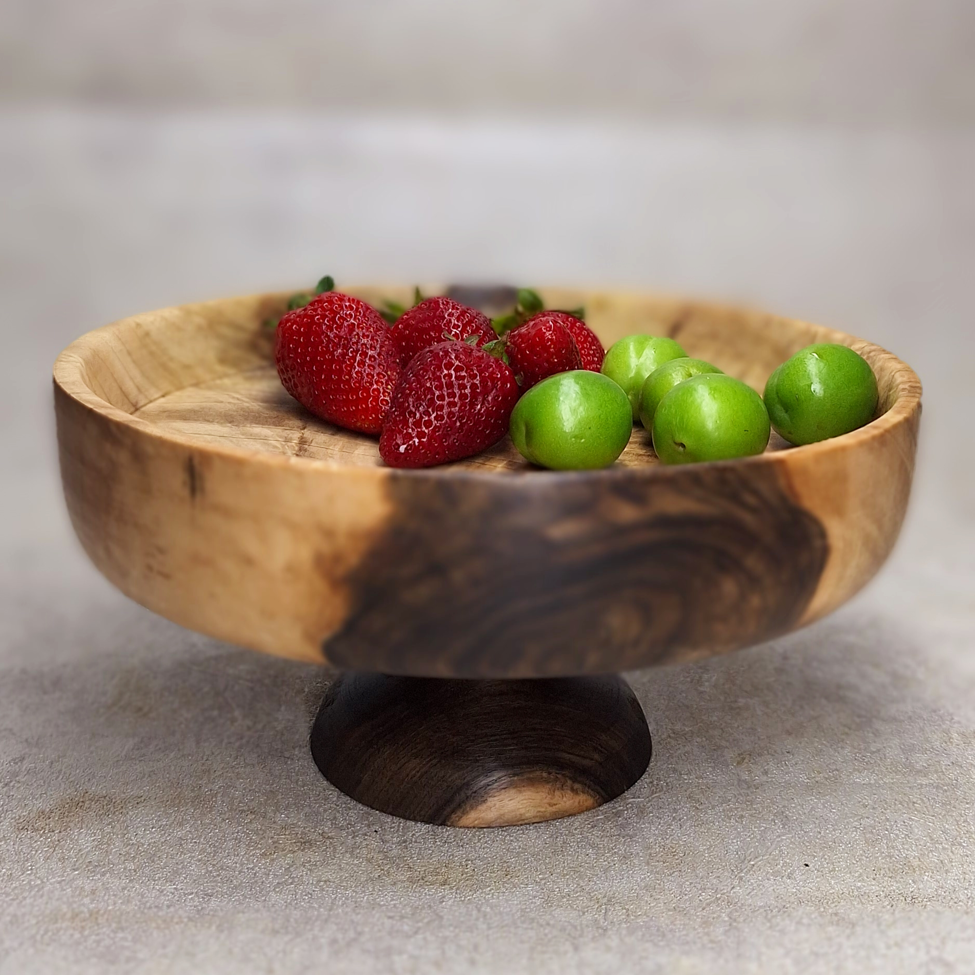 شیرینی خوری پایه دار چوبی